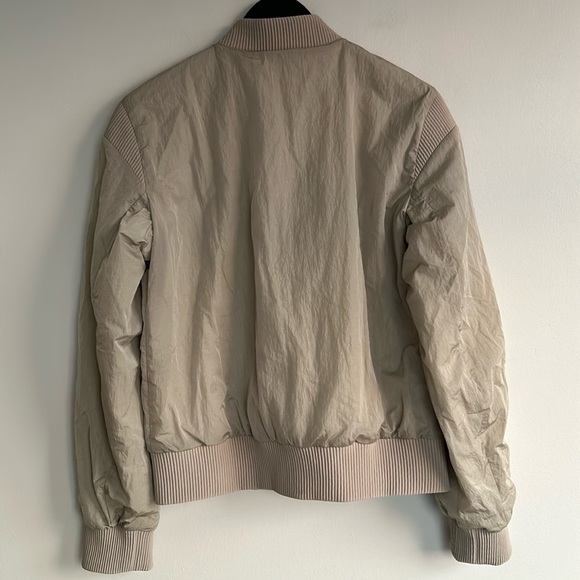 Women's Reversible Insulated Bomber Jacket In Raw/Linen/Bone - Picture 8 of 11